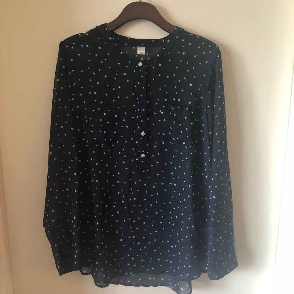 Sheer star print half button blouse